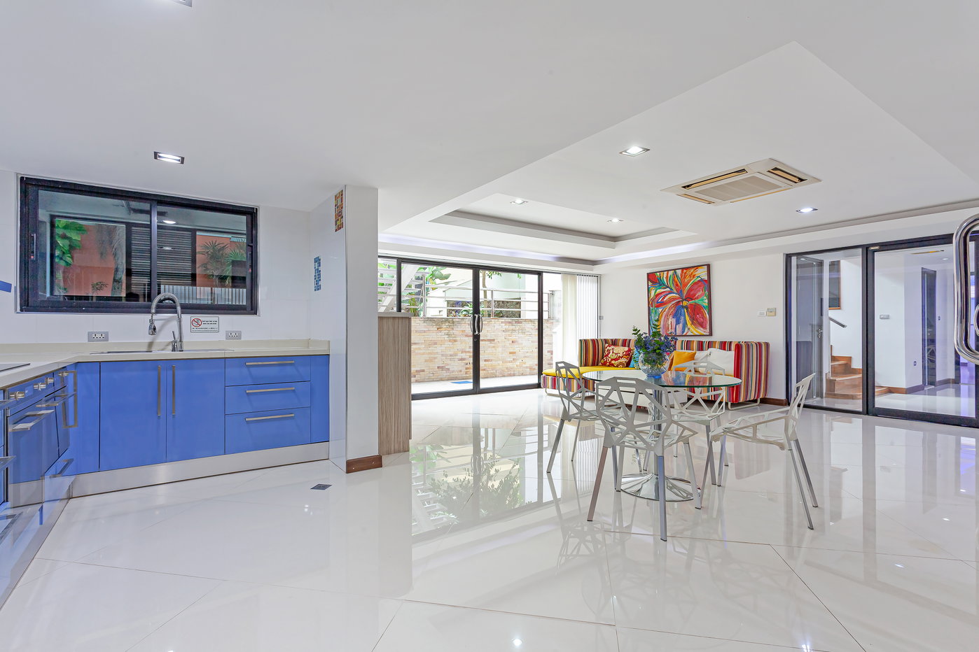 picture Spacious Pool Villa for Rent Pratumnak Pattaya - 12/30
