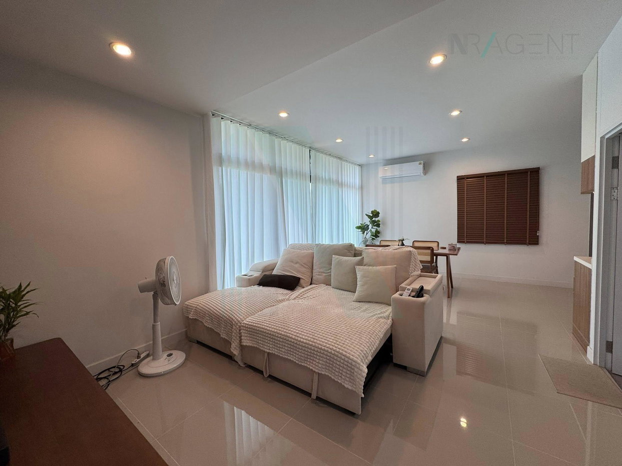 รูป ให้เช่าบ้านเดี่ยว 2 ชั้น โคโม่ โบทานิก้า 2 บางนา 3 ห้องนอน 3 ห้องน้ำ - รูปที่ 2/8