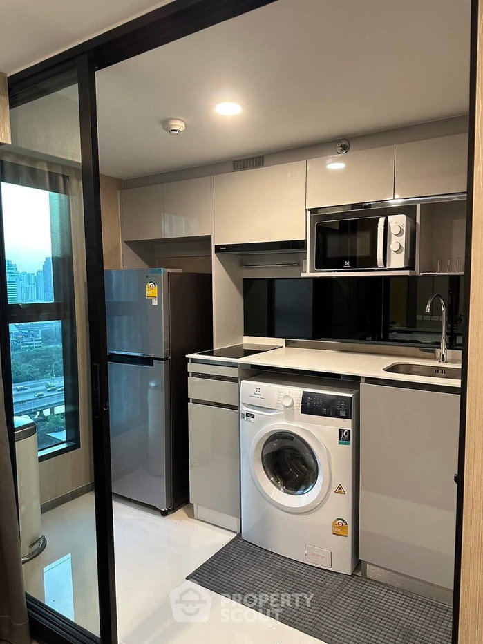 รูป คอนโดมิเนียม 2 ห้องนอน ชั้น 16 ขนาด 44 ตร.ม. KnightsBridge Space Rama 9 ใกล้ MRT พระราม 9 300 ม. (ID 3139386) - รูปที่ 10/25