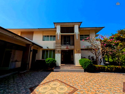 Houses for rent Siam University : Luxury House for Rent in the Heart of the City - Nusasiri Sathorn-Wongwaen ✅ Live chat with us ADD LINE @connexproperty ✅