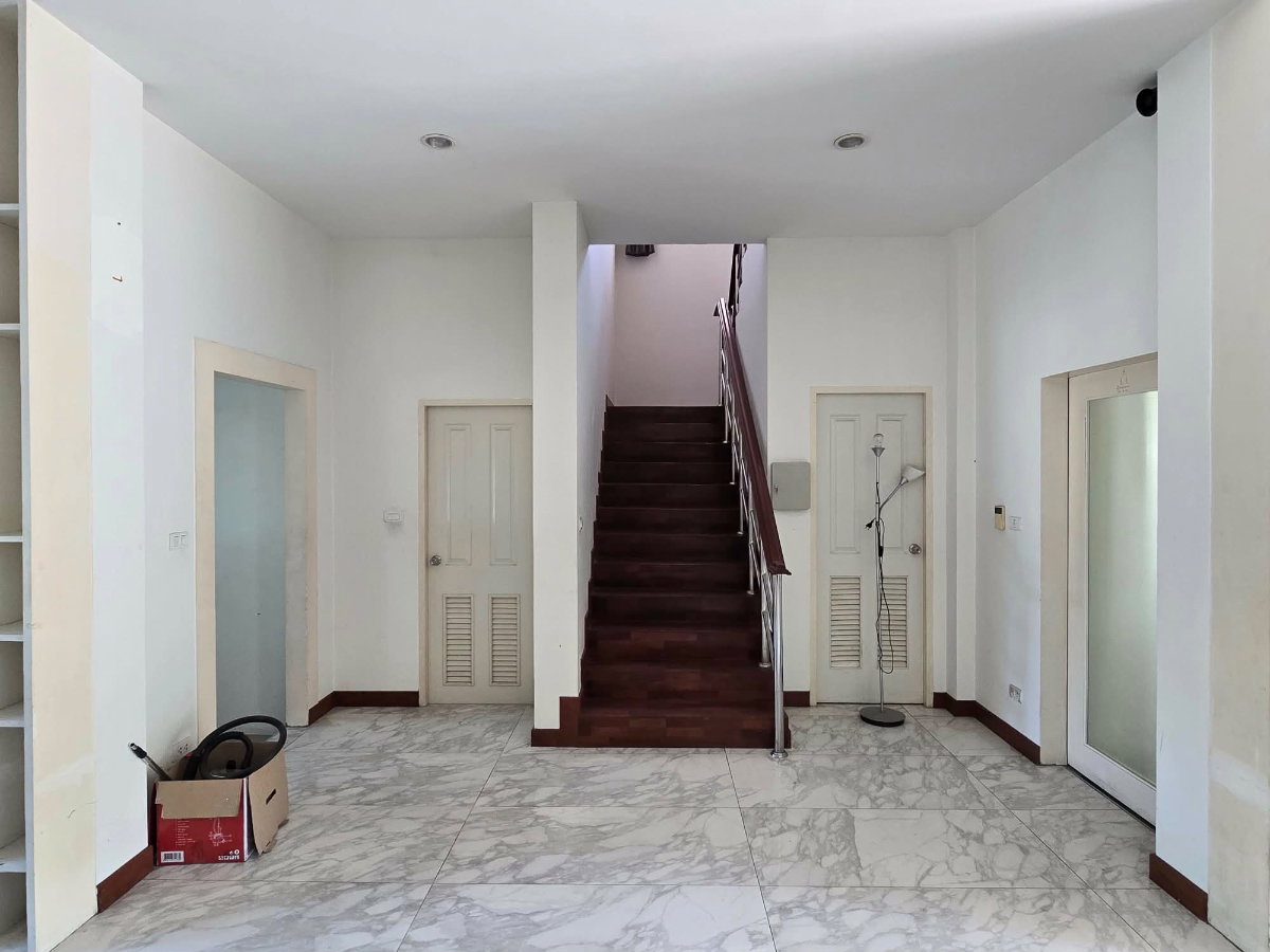 รูป ขายบ้านในโครงการพิมุกต์ 4 บ้านสวย สภาพดี พร้อมเข้าอยู่ (ID:770HS) - รูปที่ 2/13