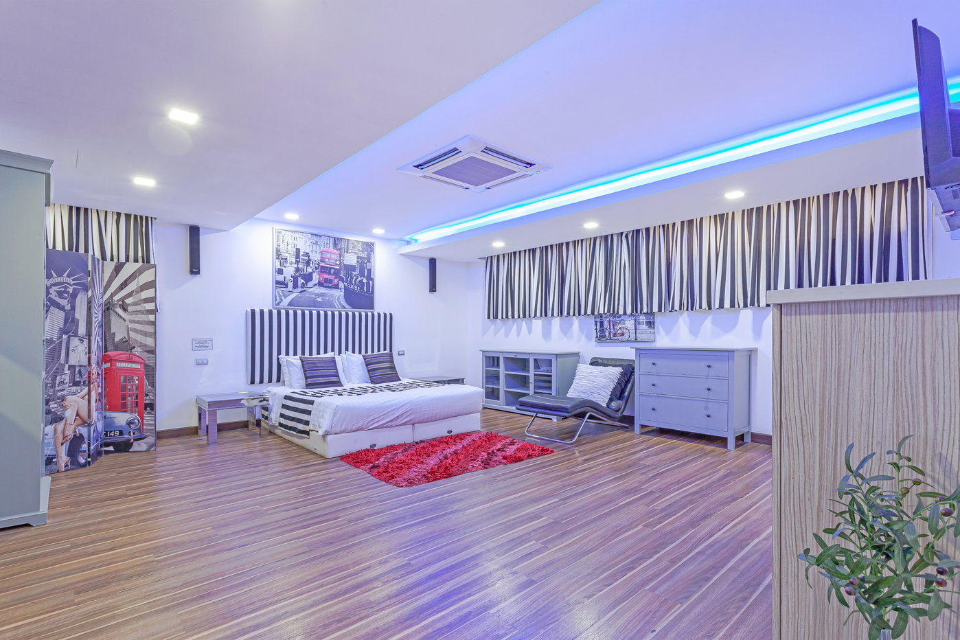 picture Spacious Pool Villa for Rent Pratumnak Pattaya - 23/30