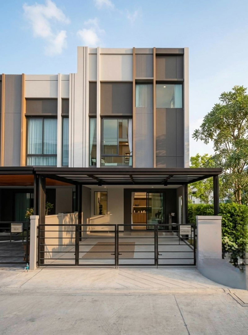 ทาวน์โฮมให้เช่า : RFF060🏡ให้เช่าทาวน์โฮมหลังมุม Pleno สุขุมวิท–บางนา 4 🌿บ้านใหม่ ไม่เคยเข้าอยู่! พร้อมสวนส่วนตัว ใกล้ MEGA Bangna✨