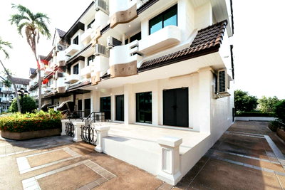 เช่าทาวน์โฮม แม็คโคร ฟู้ดเซอร์วิส สุขุมวิท 71 : ME2500415 ปล่อยเช่า : ทาวน์โฮมติดเอกมัยทองหล่อ Regent 71 Place เดินถึง BTS พระโขนงได้