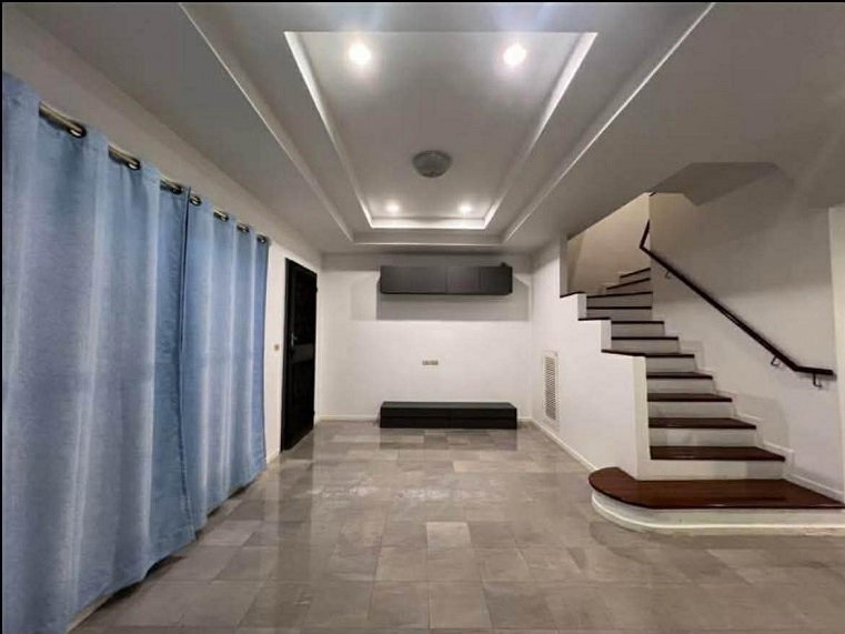 รูป **ให้เช่า Home Office หลังริม 3 ชั้น ทำเลศูนย์ราชการนนทบุรี | 21,000 บ.** - รูปที่ 11/18