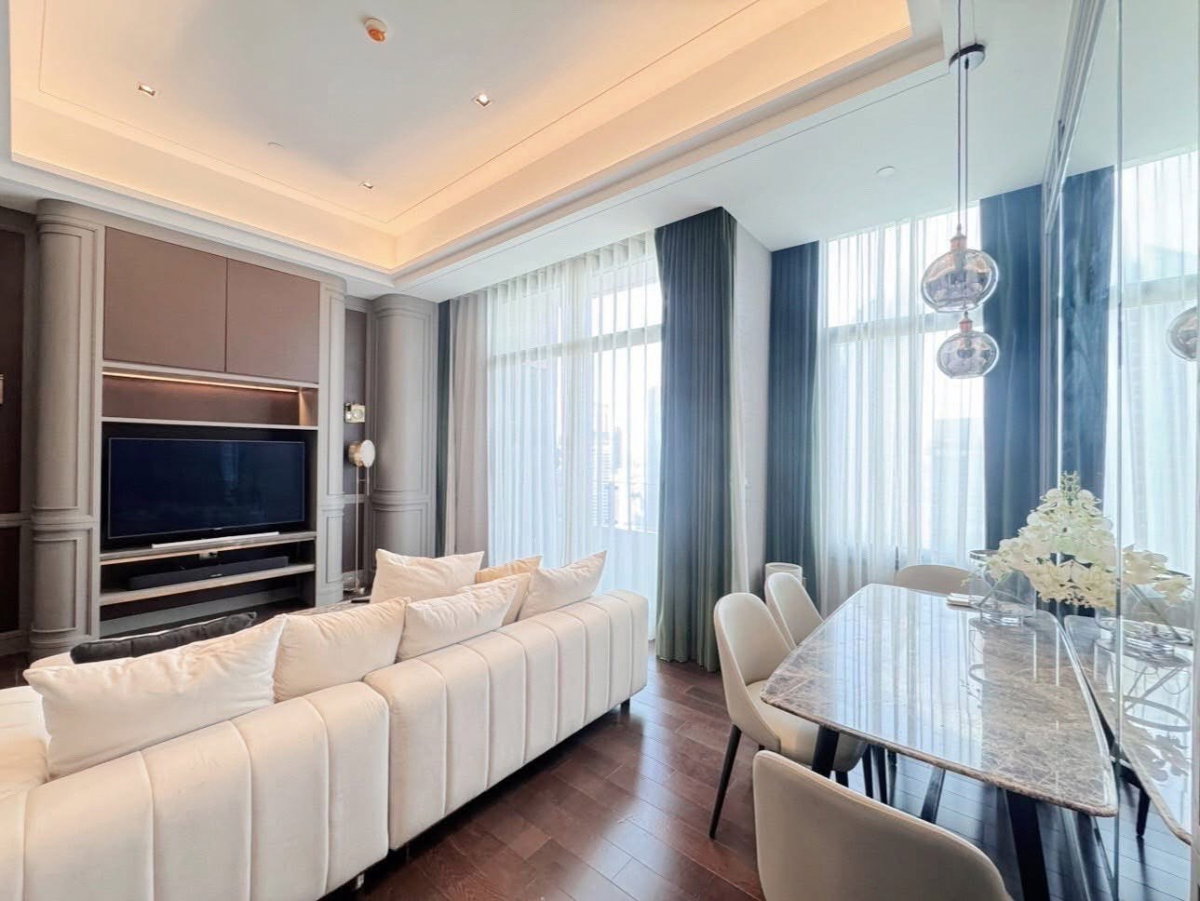 picture The Diplomat 39 - 2/6