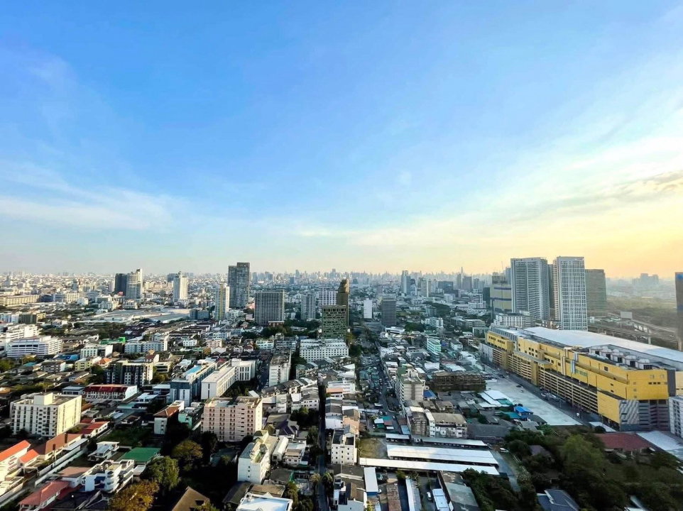 picture Life                       Ladprao  - 9/9