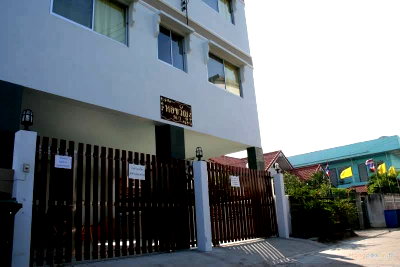 อาคารพาณิชย์ กรุงเทพมหานคร : ขายอพาร์ทเม้นท์ลาดกระบัง คุ้มเกล้า21 ที่ดิน 65ตร.ว ใกล้สนามบินสุวรรณภูมิ นิคมอุตสาหรกรรมลาดกระบัง ปากซอยมีเซเว่น ตลาด ผู้เช่าเต็มตลอด