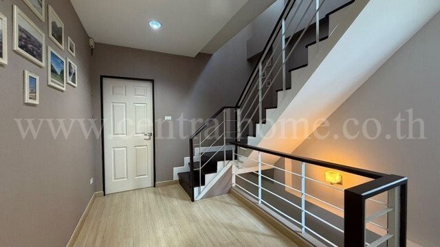รูป ทาวน์โฮม 3 ชั้น เดอะ ซิมโฟนี่ นวมินทร์ 163 บ้านตัวอย่าง - รูปที่ 13/39