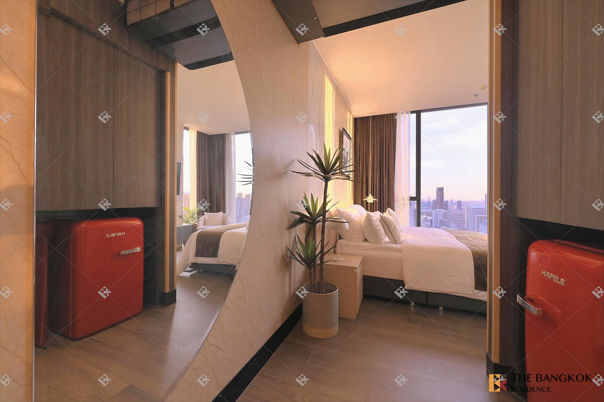picture 🌆 Iconic High-Floor Penthouse at The Esse at Singha Complex - 22/30