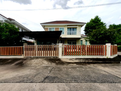 เช่าบ้านเดี่ยว รร.เตรียมอุดมศึกษาน้อมเกล้า  : ให้เช่าบ้านเดี่ยว หลังมุม Perfect Place รามคำแหง 164 พื้นที่ใช้สอย 80 ตร.ว. 4 นอน ใกล้ RIS เช่า 55,000 บาท ขาย 8.5 ล้าน