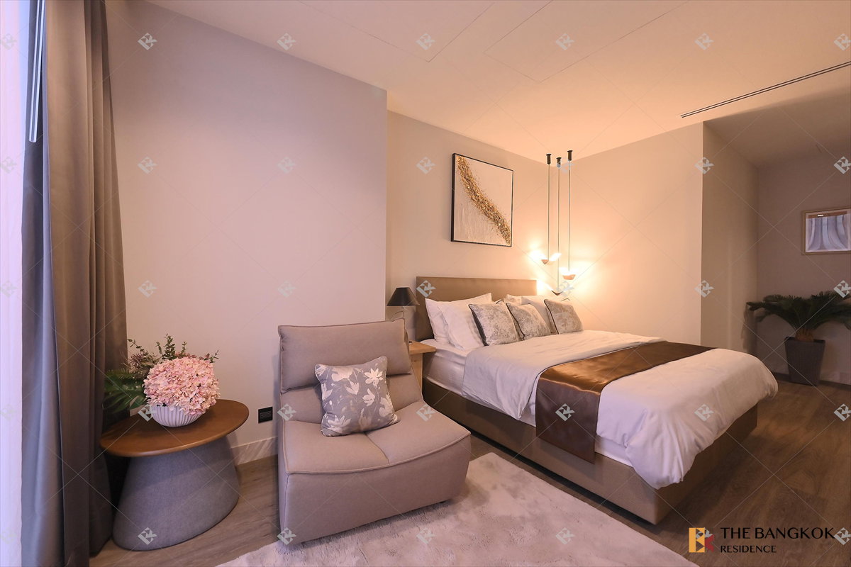 picture 🌆 Iconic High-Floor Penthouse at The Esse at Singha Complex - 16/30