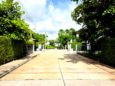 บ้านเดี่ยว วิทยาลัยพยาบาลบรมราชชนนี ขอนแก่น : [ขาย] บ้านเดี่ยว สีวลี ถนนมะลิวัลย์ ขอนแก่น (Land & Houses) โซนติดสวน 82 ตร.วา 4 ห้องนอน ใกล้สนามบิน, มหาวิทยาลัยขอนแก่น