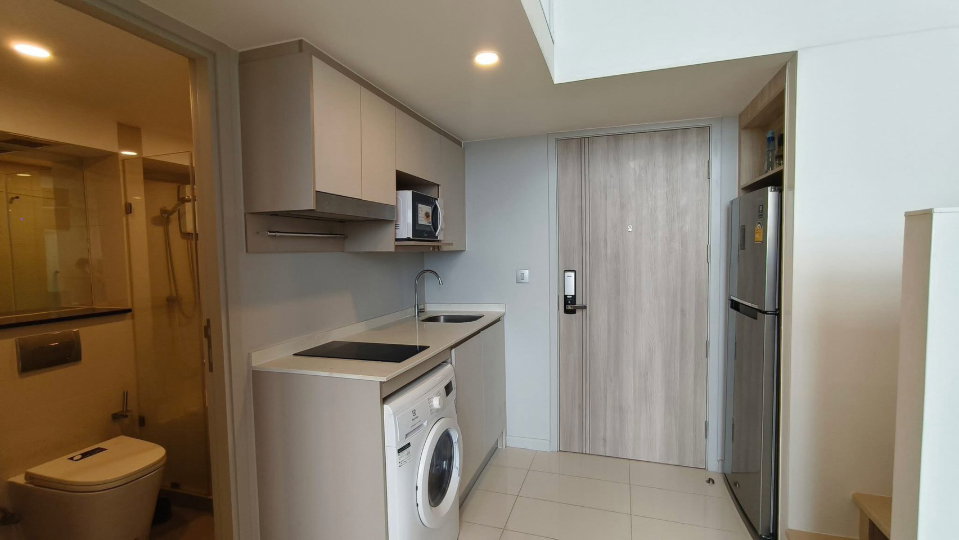 picture  Knightsbridge Prime              Sathorn - 4/7