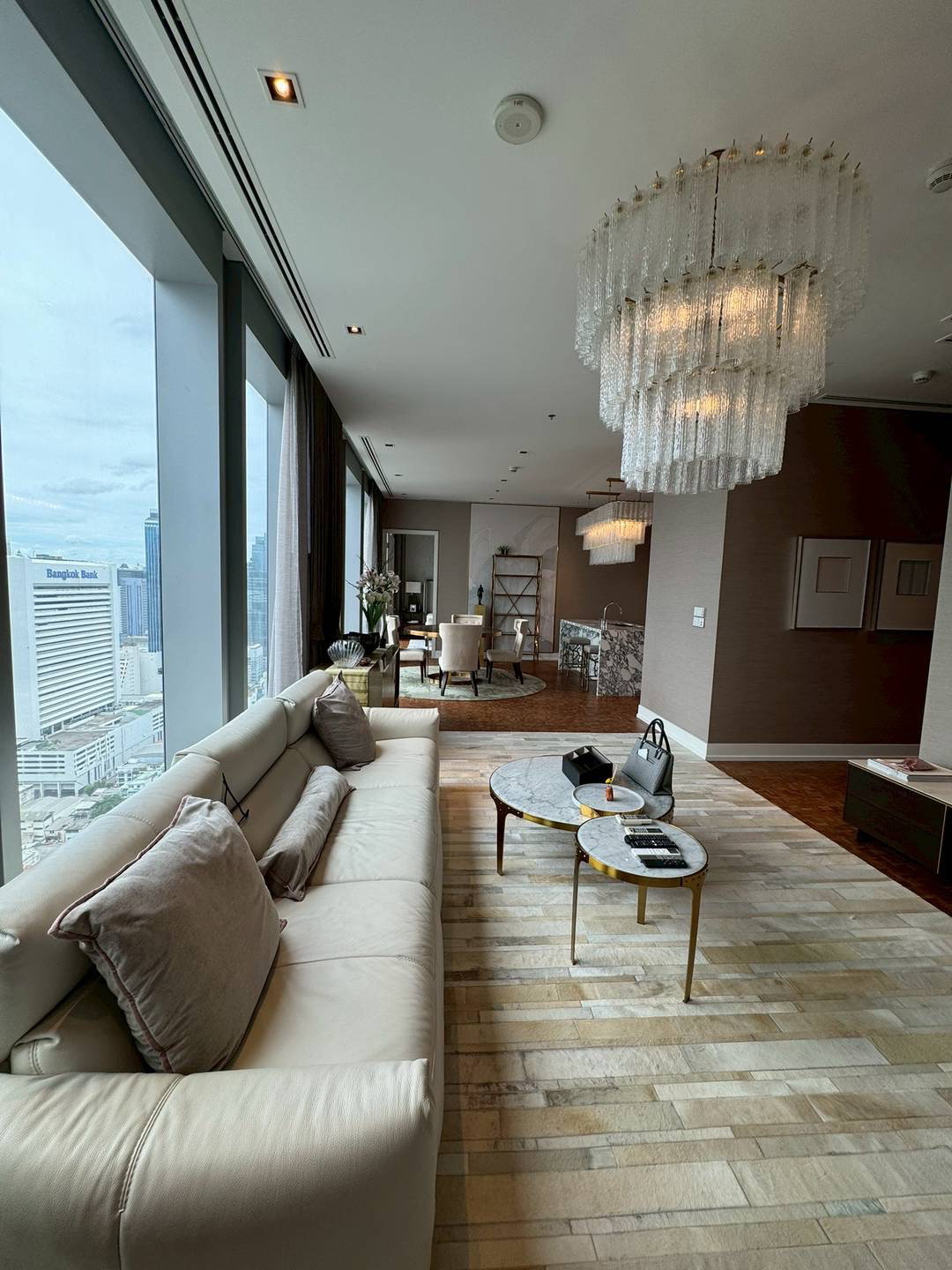 ให้เช่า The Ritz Carlton Residences Bangkok for rent