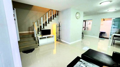 Townhouses for rent Chiang Mai : 🍃 House for RENT! Townhome * Close to Town near Supermarket, Central Chiang mai, Shopping mall, 7-11, Big-C, Fresh Market and etc.