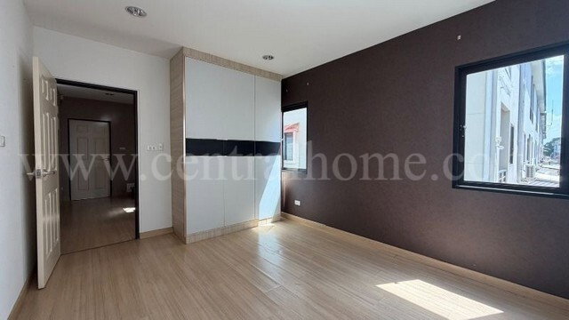 รูป ทาวน์โฮม 3 ชั้น เดอะ ซิมโฟนี่ นวมินทร์ 163 บ้านตัวอย่าง - รูปที่ 16/39