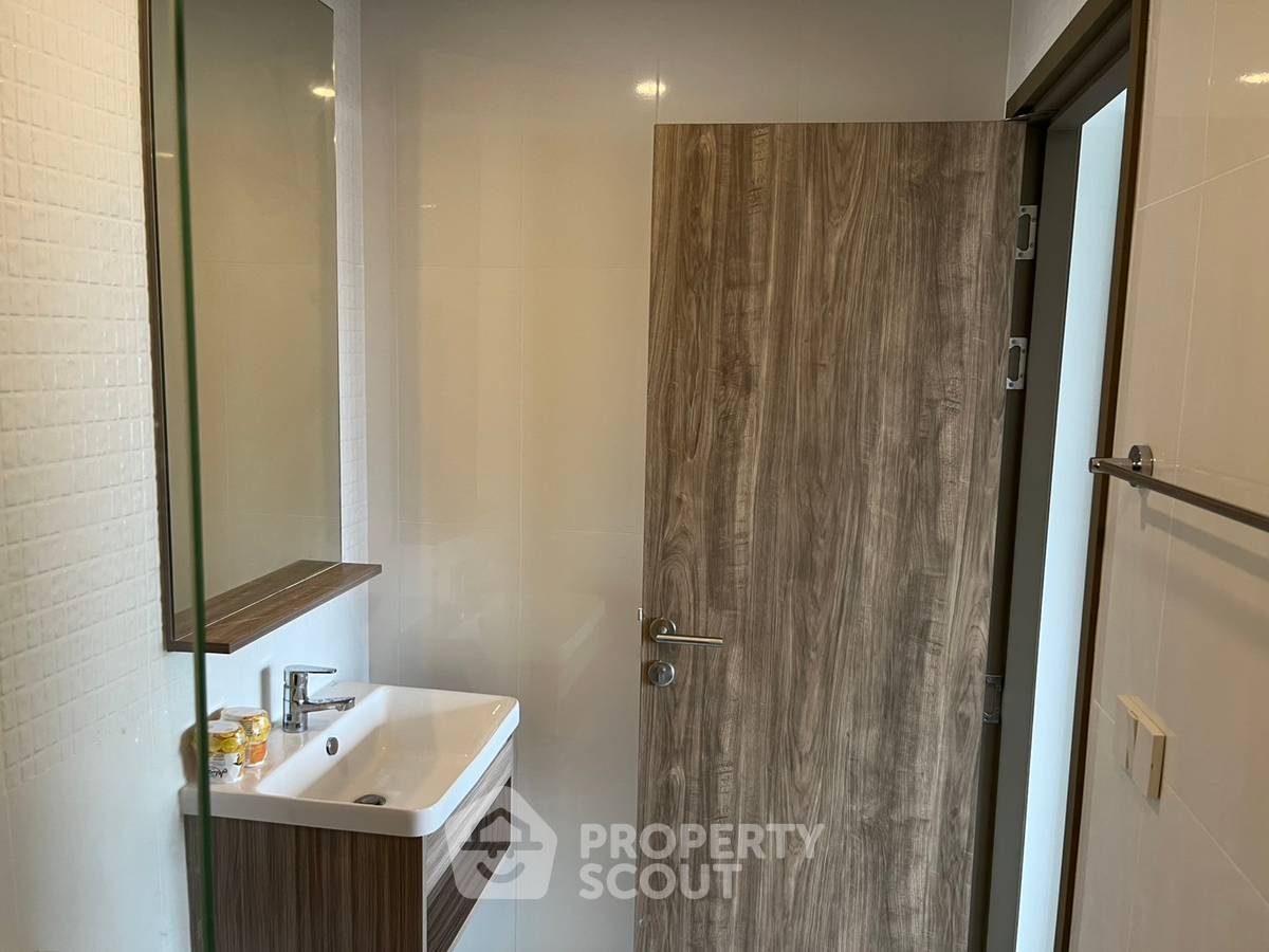 picture Pet-Friendly 1-BR 32 Sqm Noble Create Condo Near Lat Phrao MRT (ID 3060073) - 19/21