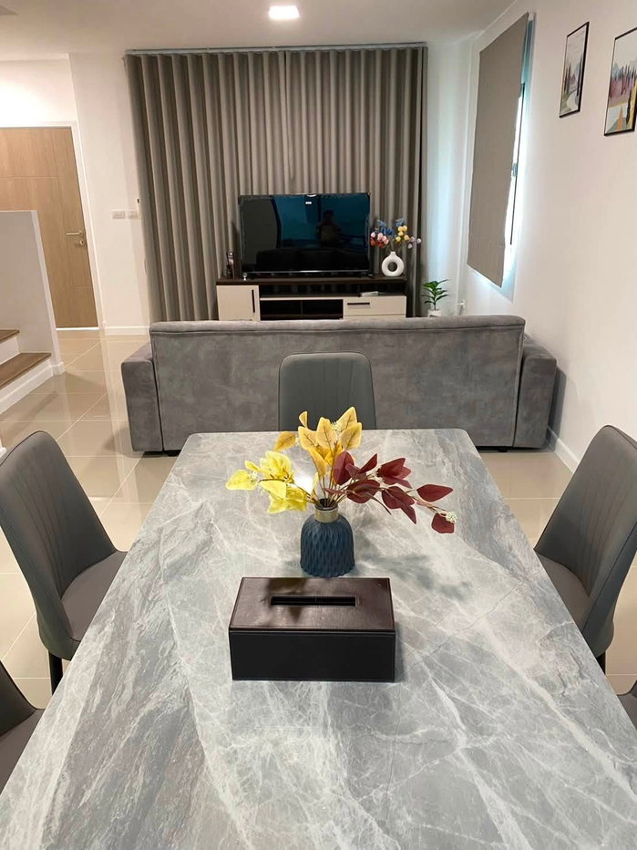 รูป 🏡✨ ให้เช่าทาวน์โฮม 2 ชั้น บ้านใหม่ในโครงการหรู ใกล้สนามบิน  #A7-T0261 - รูปที่ 5/19