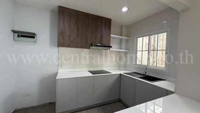 รูป ทาวน์โฮม 3 ชั้น เดอะ ซิมโฟนี่ นวมินทร์ 163 บ้านตัวอย่าง - รูปที่ 11/39