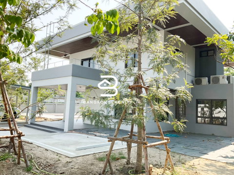 เช่าบ้านพร้อมสระว่ายน้ำ กฤษดานคร บางนาตราด