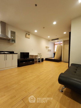 1-BR Condo Near BTS Ekkamai (60m) | Nusasiri Grand, 40 Sqm (ID 2012037)