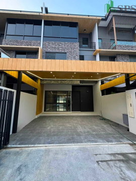 Townhome for Rent at The Landmark Ekamai-Ramintra (SPSJP537)