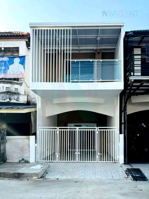 Townhouses for sale : 📌 Townhouse for sale in Piyawararom Phase 2, 2 stories, 3 bedrooms, 2 bathrooms.