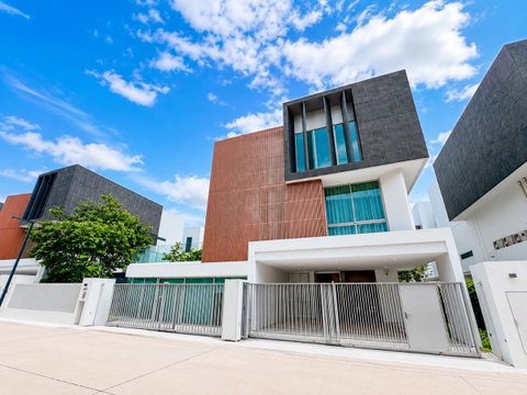 🏡✨ ให้เช่าบ้านเดี่ยวหรู 3 ชั้น The MARQ Exquisite ราชพฤกษ์ – จรัญสนิทวงศ์