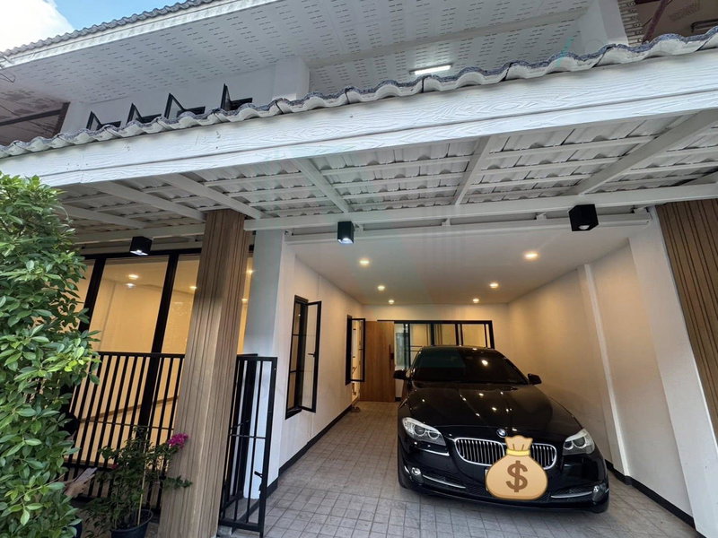 Townhouses for sale : For Sell Town house CHATKAEW 2-story 3 bedroom 2 bathroom