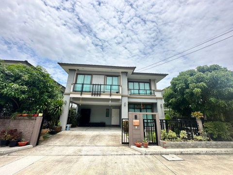 บ้าน 3 ห้องนอน ขาย พัสสร เพรสทีจ บางนา-สุวรรณภูมิ 📍 เลี้ยงสัตว์ได้ (ID 3148275)