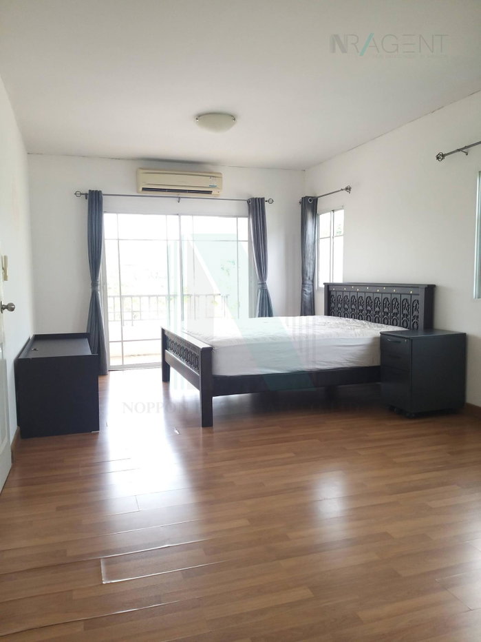รูป 📌 ให้เช่าบ้านเดี่ยว 2 ชั้น ภัสสร พระราม 9 - วงแหวน 3 ห้องนอน 2 ห้องน้ำ - รูปที่ 7/8