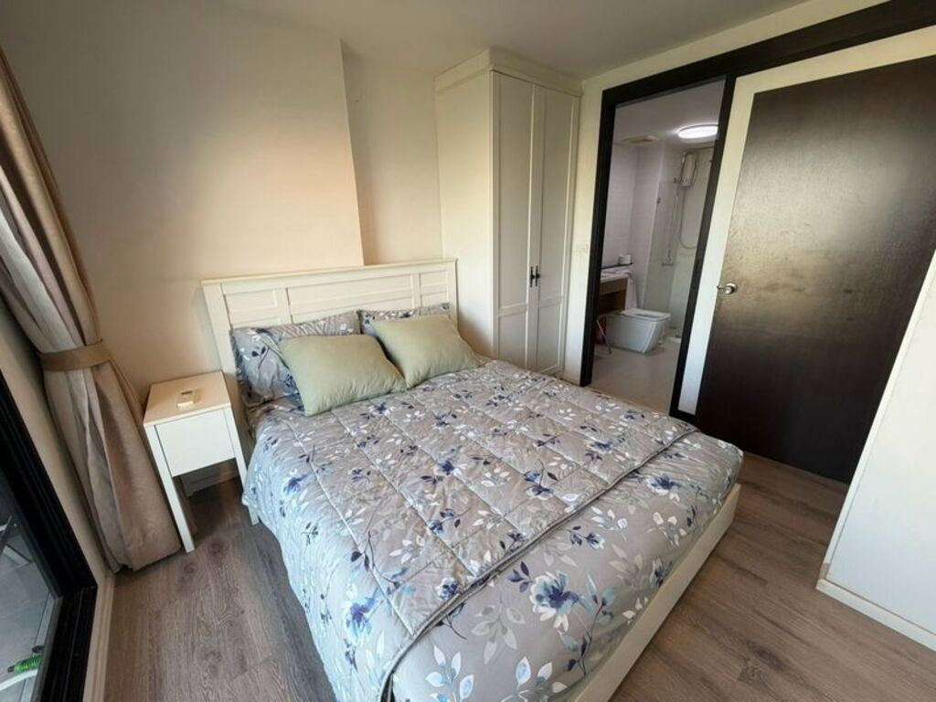 picture For Rent Knightsbridge (Charming Arty Vintage) (BTS Bearing) Unit 989/118 - 1/16