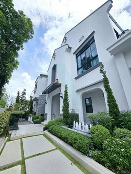 📌 ขายบ้านเดี่ยว โครงการ นันทวัน พระราม9-กรุงเทพกรีฑาตัดใหม่ 2 ชั้น 5 ห้องนอน 5 ห้องน้ำ