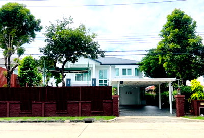บ้านเดี่ยวให้เช่า : ให้เช่าบ้านเดี่ยว วรารมย์ พรีเมี่ยม  วัชรพล-จตุรโชติ พร้อมว่ายน้ำส่วนตัว แต่งสวย พร้อมอยู่