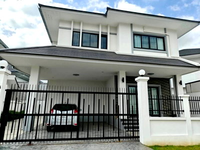 บ้านเดี่ยวให้เช่า : ให้เช่าบ้านเดี่ยว 2 ชั้น ในหมู่บ้านใจแก้วเอราวัณ 31 เฟส 8 อำเภอสารภี-เชียงใหม่ รับสัตว์เลี้ยงขนาดเล็ก (R1396) T.0946511456