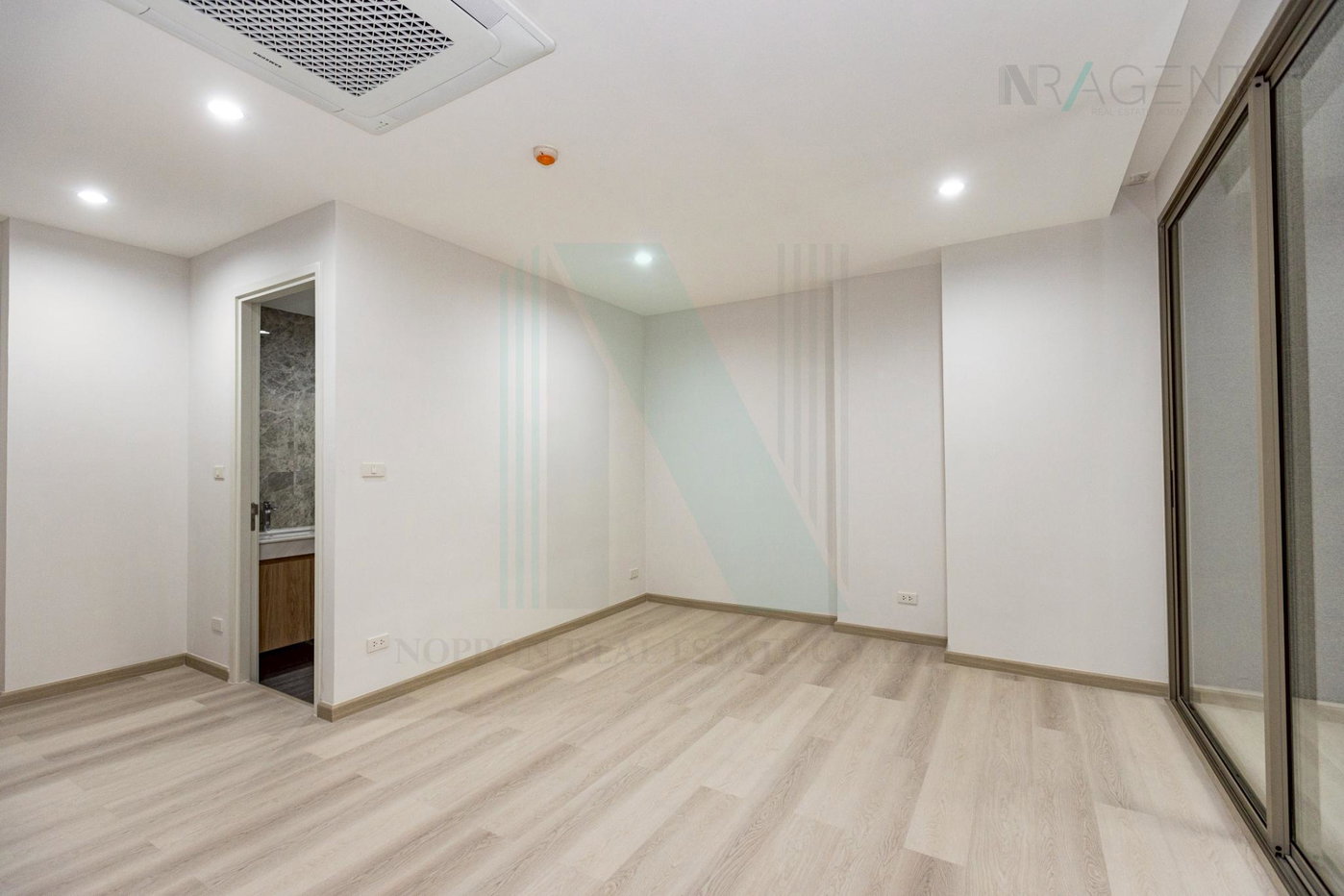 รูป 📌 ให้เช่าบ้านเดี่ยว 4 ชั้น ซิมมิทรี เกษตร-นวมินทร์ 3 ห้องนอน 4 ห้องน้ำ - รูปที่ 7/8