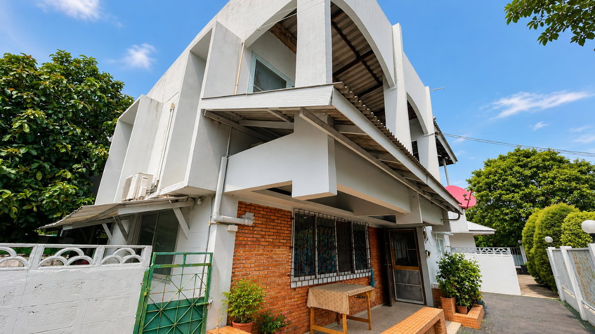 รูป ขายบ้าน ย่านสถานีรถไฟฟ้าแจ้งวัฒนะ 14  เนื้อที่ 196 วา ราคาเพียง 10.9 ลบ !!!! - รูปที่ 15/28