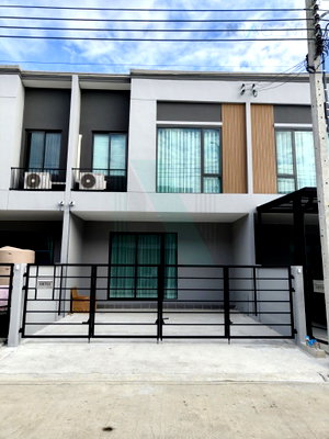 ขายทาวน์โฮม : 📌 ขายทาวน์เฮาส์ โครงการ พลีโน่ สุขุมวิท - บางนา 2 2 ชั้น 3 ห้องนอน 2 ห้องน้ำ