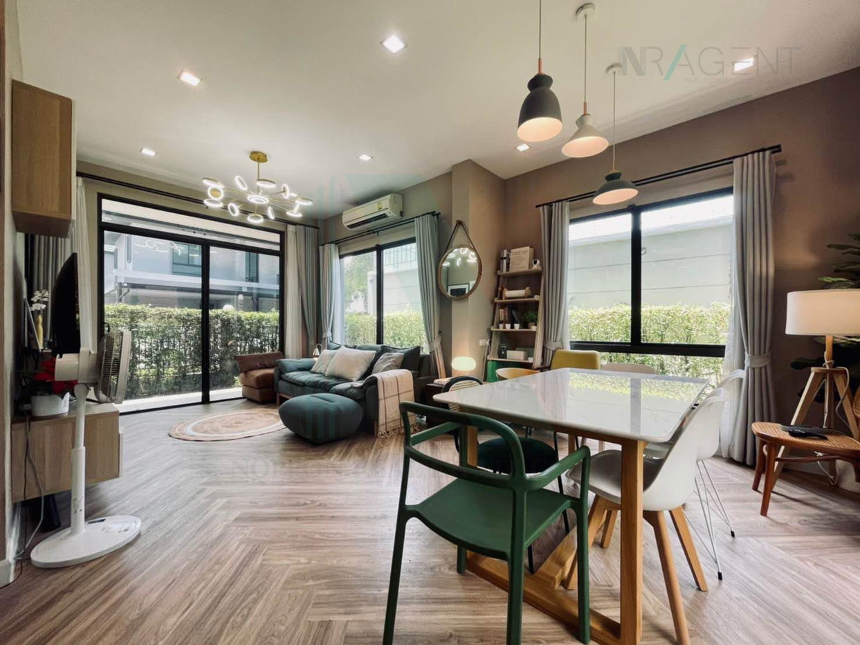 รูป 📌 ให้เช่าบ้านเดี่ยว 2 ชั้น บูเลอวาร์ด ศรีนครินทร์ - บางนา 4 ห้องนอน 3 ห้องน้ำ - รูปที่ 2/8