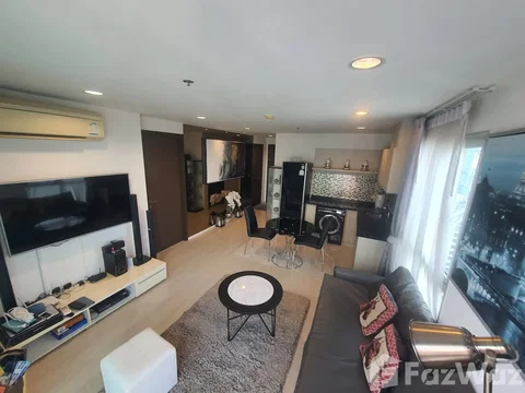 Corner unot with river view  6636260