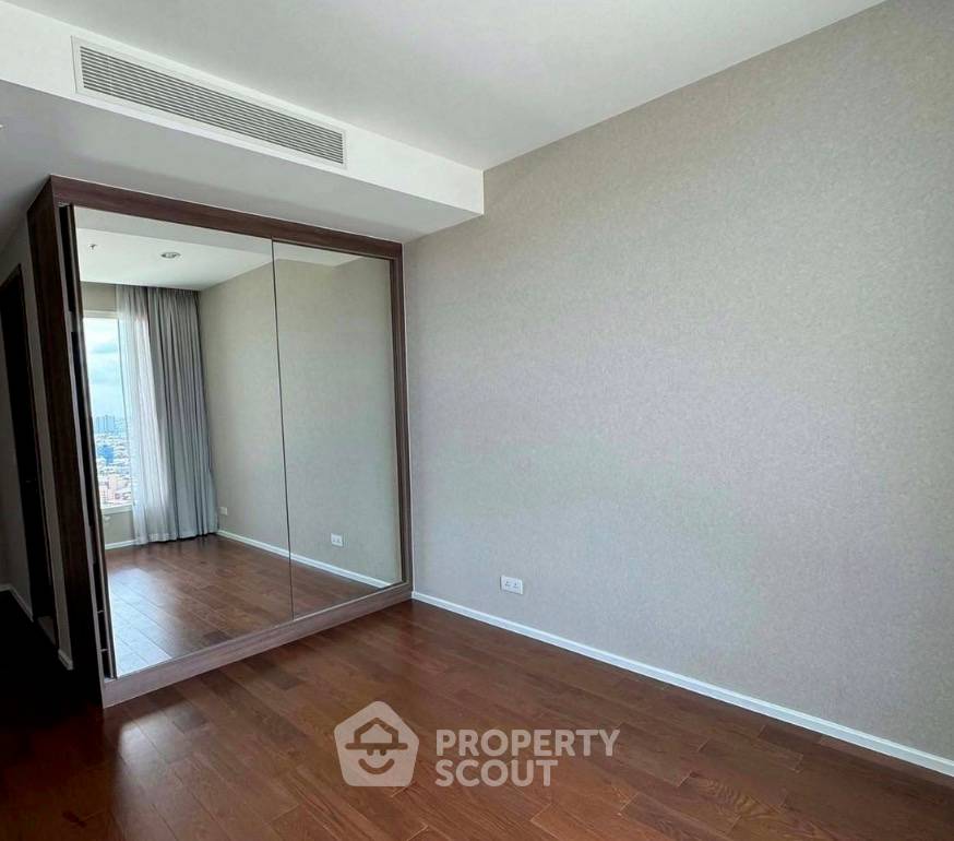 รูป คอนโด 2 ห้องนอนให้เช่า เมนัม เรสซิเดนซ์ ชั้น 22 ขนาด 99 ตร.ม. (ID 3121094) - รูปที่ 2/10