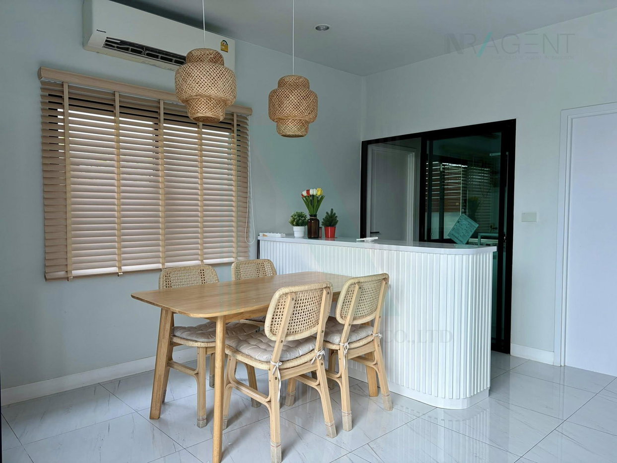 รูป 📌 ให้เช่าบ้านแฝด 2 ชั้น โคโม่ เบียงก้า บางนา 4 ห้องนอน 3 ห้องน้ำ - รูปที่ 4/8