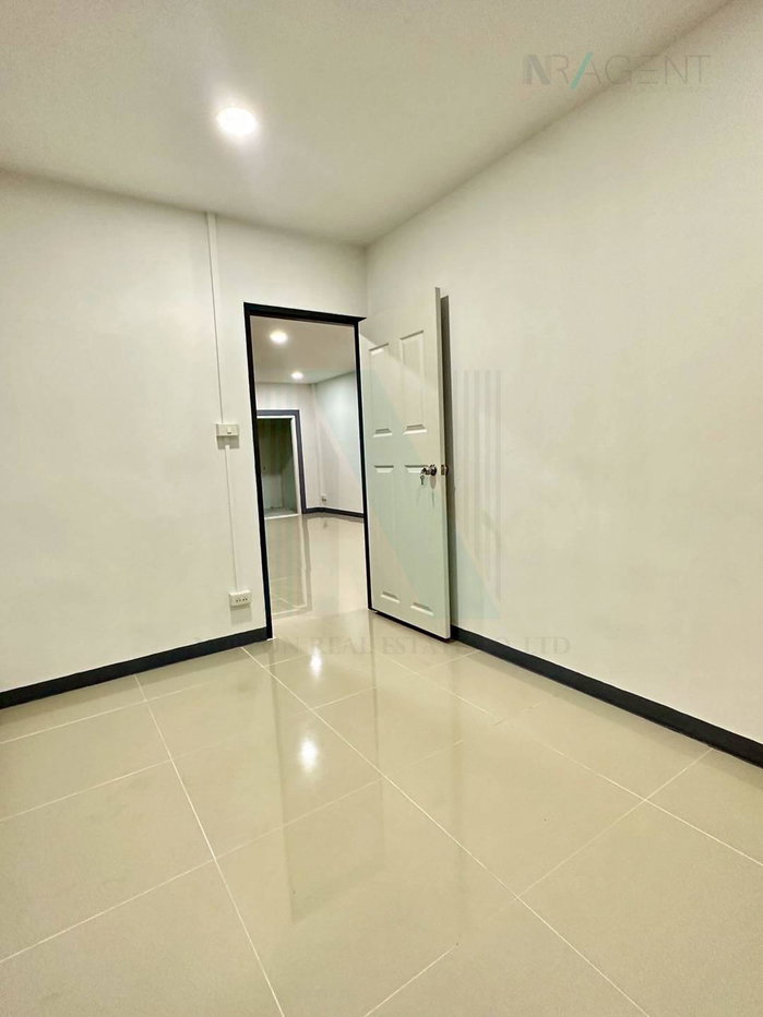 รูป 📌 ขายทาวน์เฮาส์ โครงการ บ้านจันทิมาธานี 2 ชั้น 4 ห้องนอน 2 ห้องน้ำ - รูปที่ 6/8