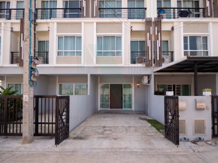 📌 ขายทาวน์เฮาส์ โครงการ เดอะแพลนท์ ซิตี้ นวมินทร์ 3 ชั้น 3 ห้องนอน 3 ห้องน้ำ