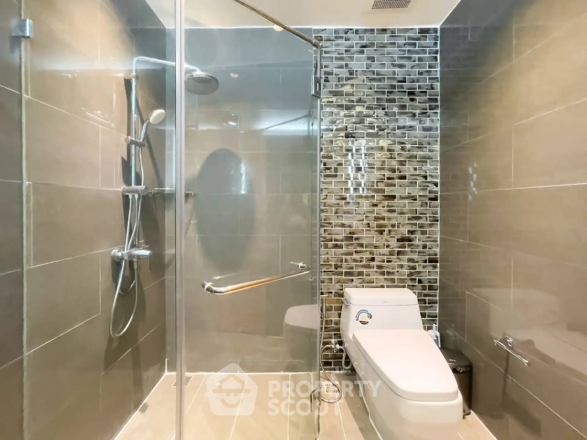 รูป 2 ห้องนอน 110 ตร.ม. ชั้น 22 ที่ The Empire Place ใกล้ BTS เซนต์หลุยส์ 400 ม. (ID 3141064) - รูปที่ 15/26