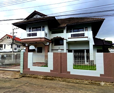 ขายบ้านเดี่ยว : ขาย บ้านเดี่ยวห้องมุม หมู่บ้านปรีชา 2 ชั้น ขนาดเนื้อที่ดิน 90 ตารางวา 