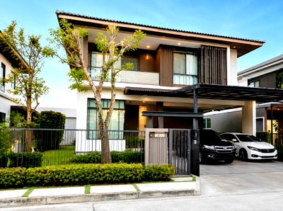 Houses for rent Khu Bon Road : Ramindra-Wongwaen Road, 2-story detached house, 3 bedrooms, 3 bathrooms, near Khubon Temple, 700 m., Big C Market, Khubon with air conditioning, MRT