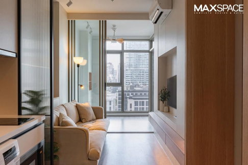 RHYTHM Ekkamai. 1bed 40sq.m. Line id: @pfagent