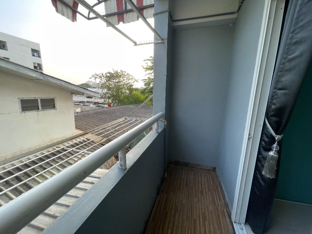 picture condo for sale sinthanee ramintra - 5/8